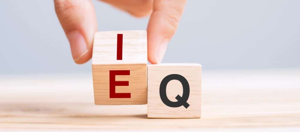 EQ on small wooden blocks